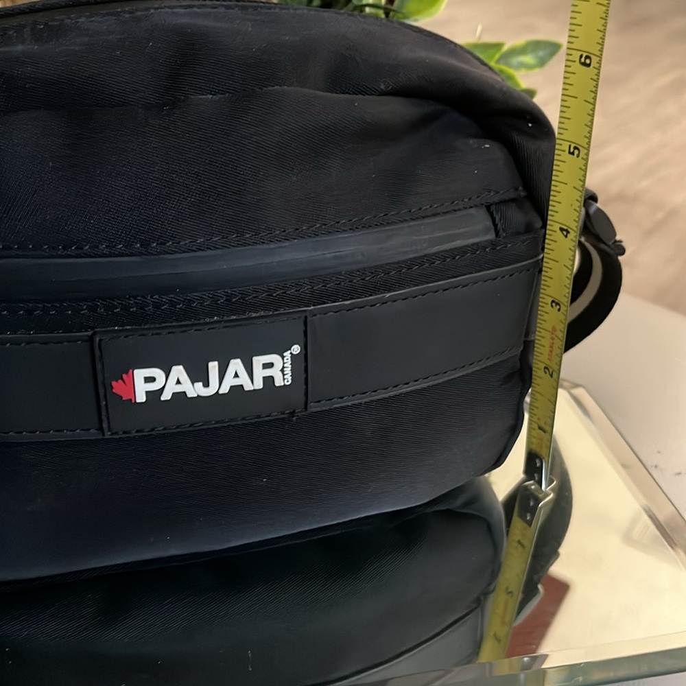 Pajar Elegant Black Crossbody Bag - Picture 11 of 12